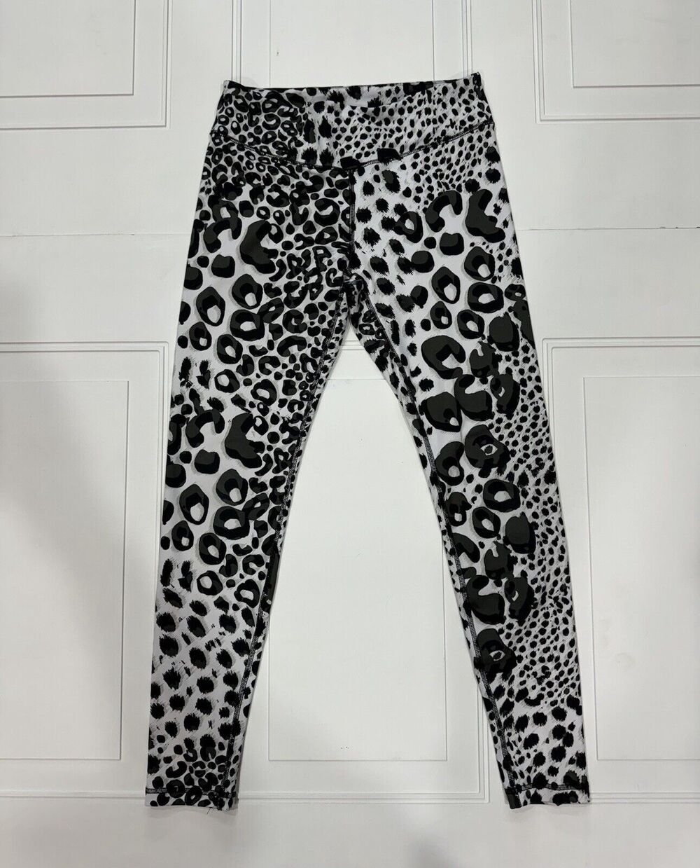 Karen Kane Womens Sz M Black White Animal Print Leopard Leggings Yoga Pants